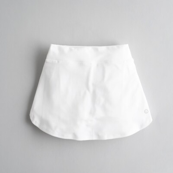 Hollister Dresses & Skirts - Hollister Gilly Hicks White Tennis Skirt Skort